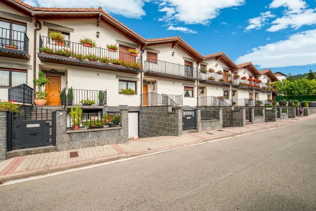 Magnifica Casa Con Jardin, Bbq E Hidromasaje Villa Leitza  Dış mekan fotoğraf
